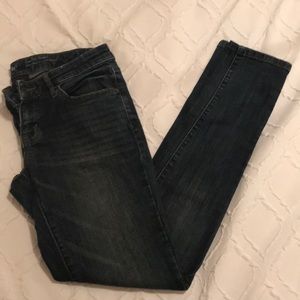 Low rise jeans